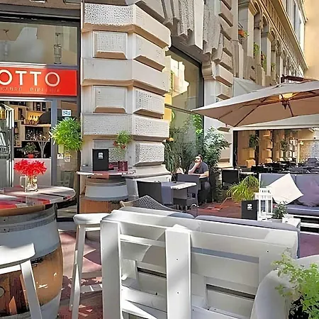 Dharma Hotel Roma