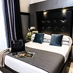 Hotel Dharma 4*