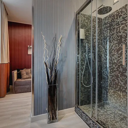 Hotell Dharma Style & 4*
