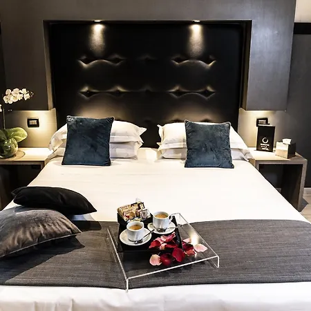 Hotell Dharma Style & 4*